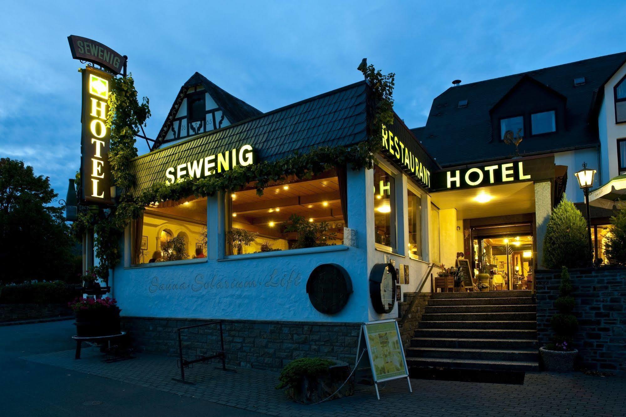 Hotel Sewenig Müden Buitenkant foto